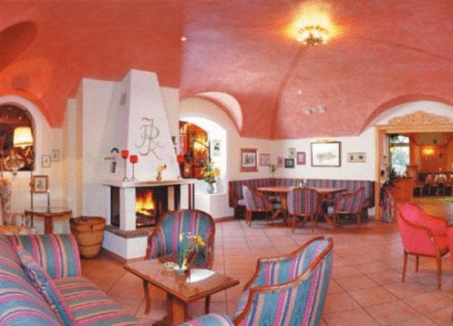 Wohlfuehlresort Und Feriengut Martinerhof Санкт-Мартин-ам-Тенненгебирге Экстерьер фото