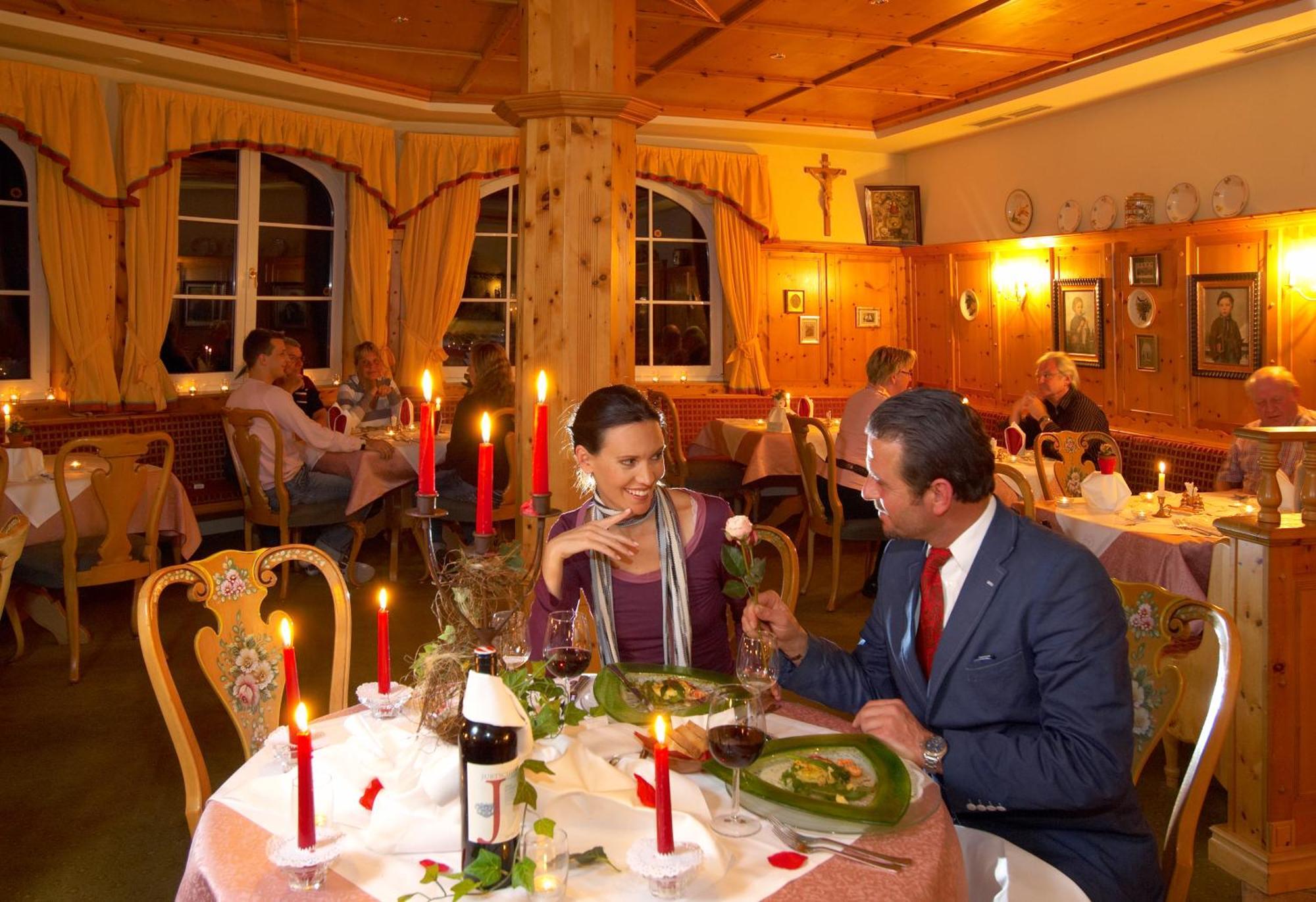 Wohlfuehlresort Und Feriengut Martinerhof Санкт-Мартин-ам-Тенненгебирге Экстерьер фото