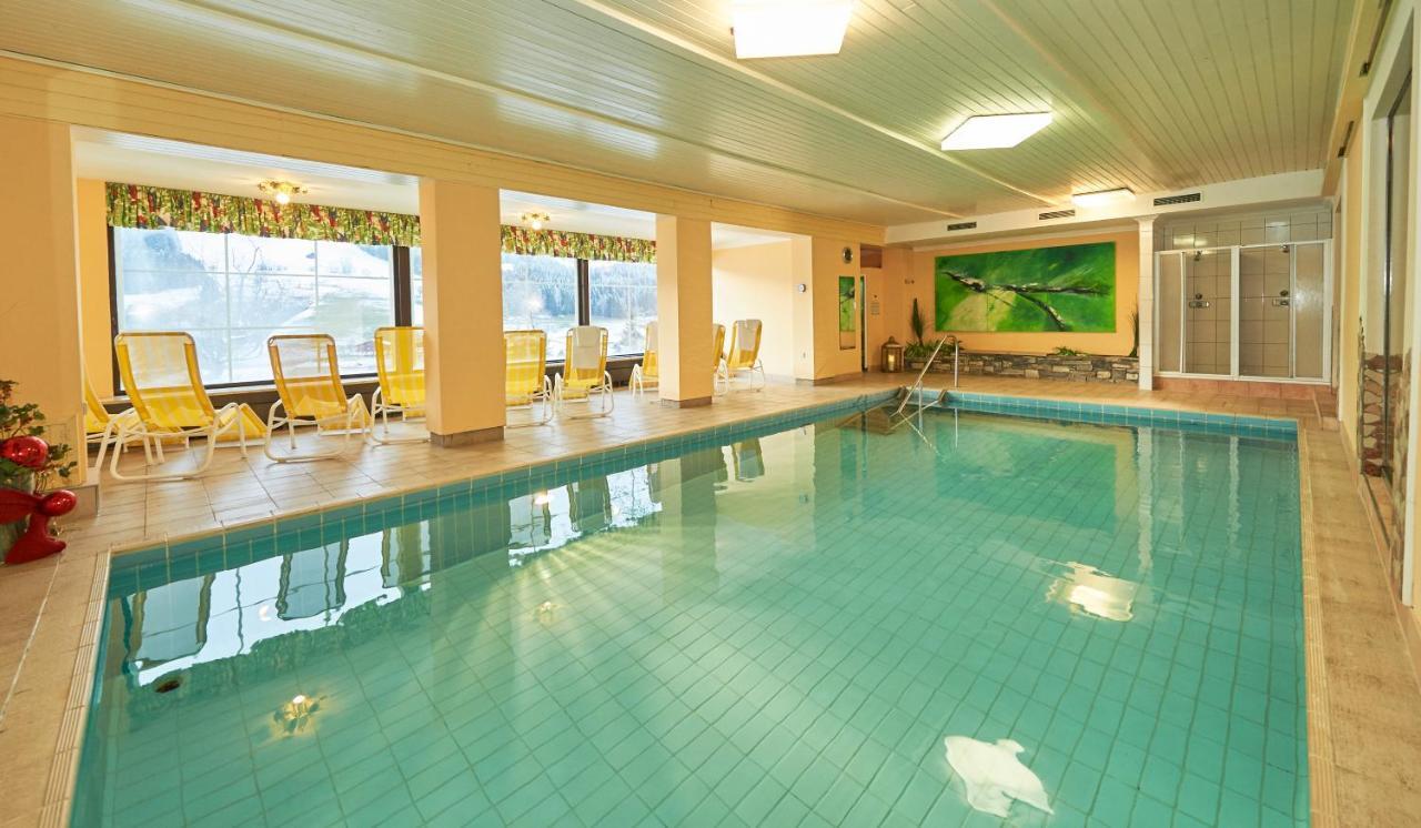 Wohlfuehlresort Und Feriengut Martinerhof Санкт-Мартин-ам-Тенненгебирге Экстерьер фото