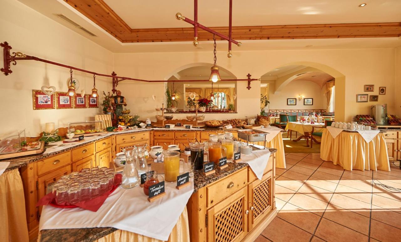 Wohlfuehlresort Und Feriengut Martinerhof Санкт-Мартин-ам-Тенненгебирге Экстерьер фото