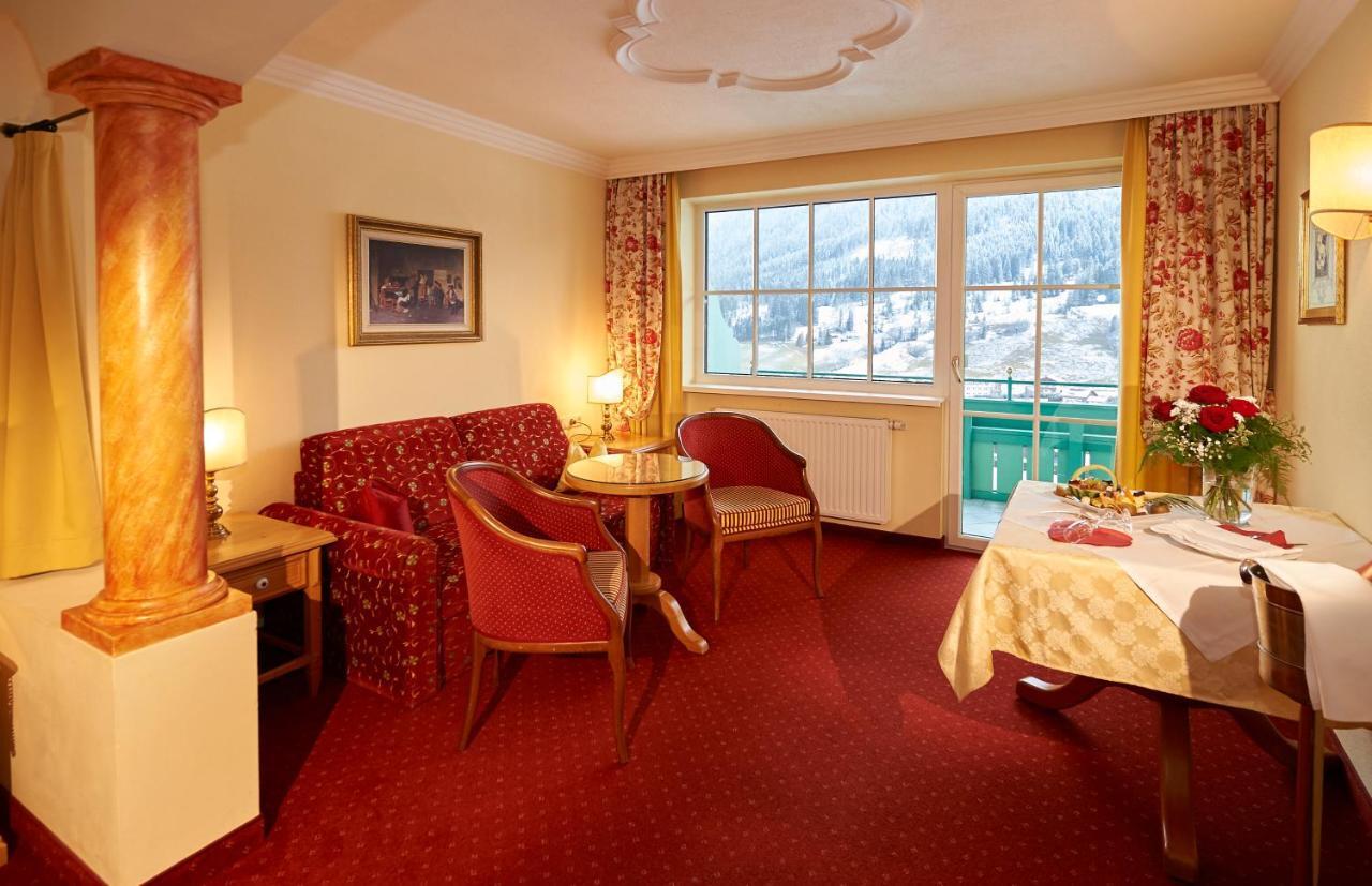 Wohlfuehlresort Und Feriengut Martinerhof Санкт-Мартин-ам-Тенненгебирге Экстерьер фото